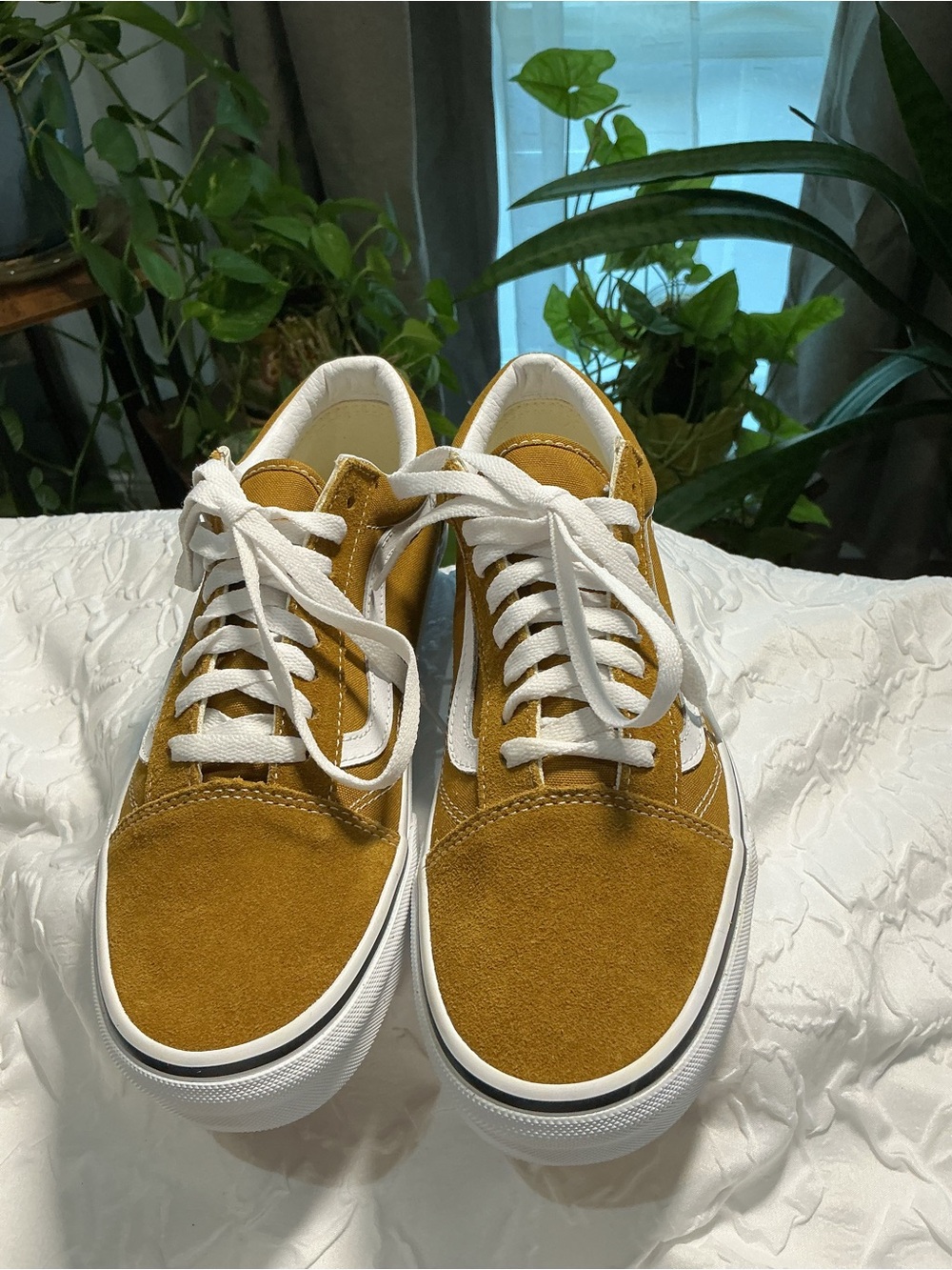 Vans UNISEX Mustard Yellow Suede Old Skool Sneakers with White Stripe